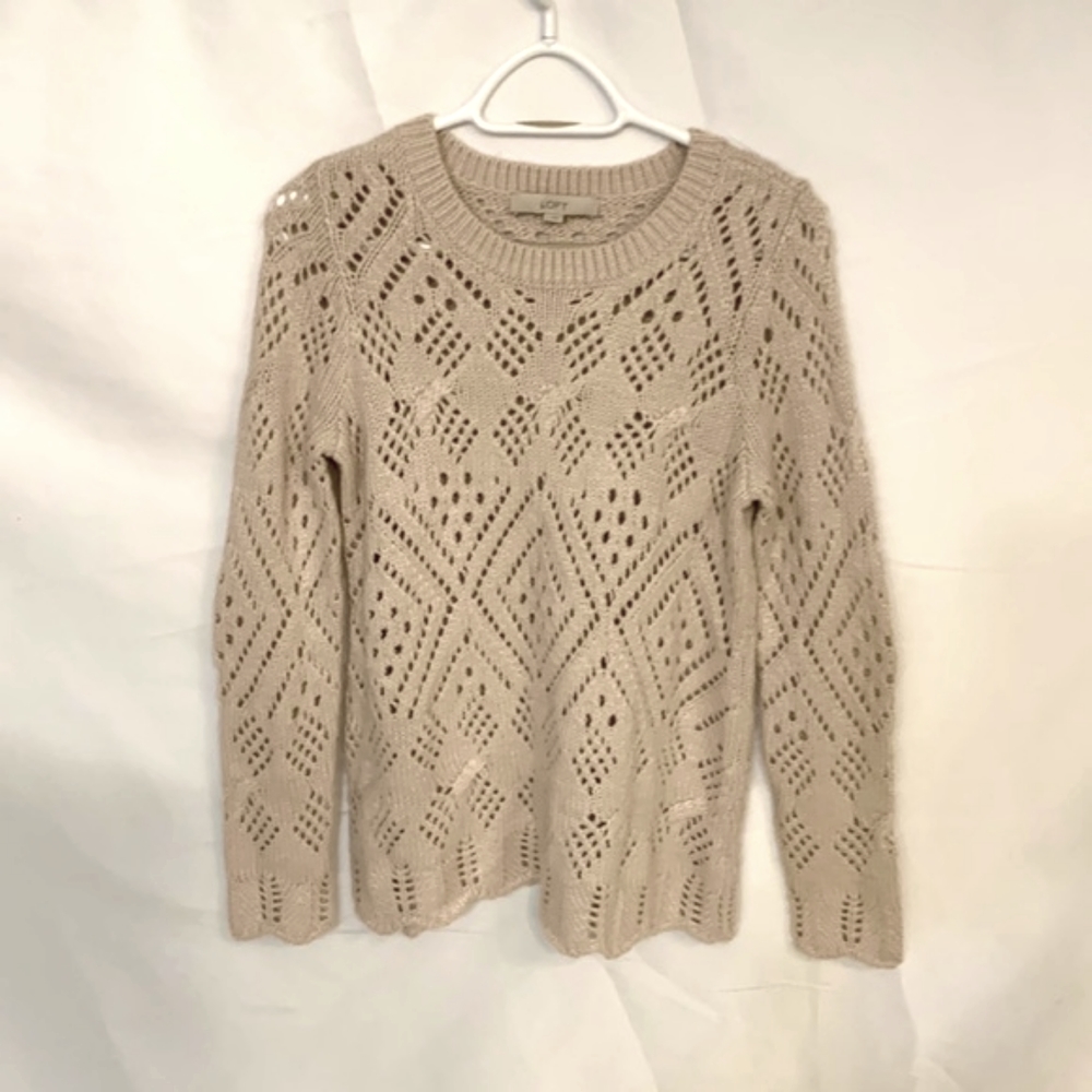 Loft‎ Soft Beige Sweater Size Small
